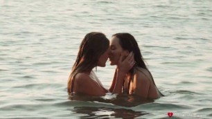 Hornylesbians Lilu Moon Honour May Sea Sand And Outdoor Sex At Sunrise