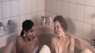 Bath Masturbation For Aussie Lesbian Couple
